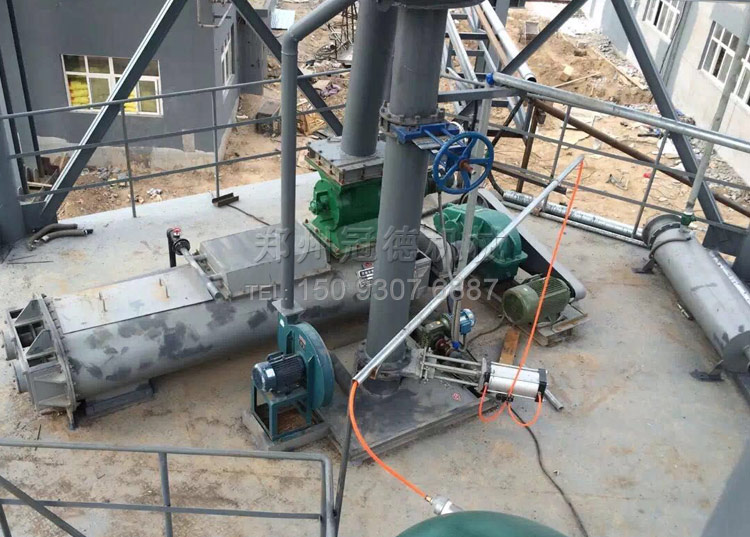 冠德灰庫干式卸灰汽車散裝機 冠德灰庫干式卸灰汽車散裝機