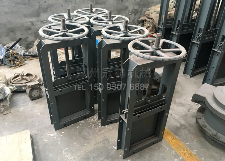 冠德細(xì)灰閘板門(mén)